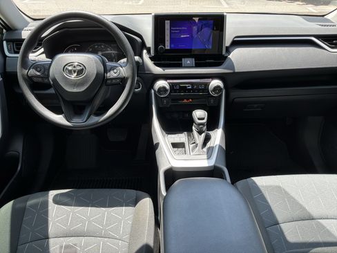 Used 2025 Toyota RAV4 XLE w/ Convenience Package image 29