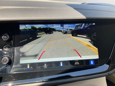 Used 2022 Buick Envision Avenir w/ Technology Package II AWD/4WD image 10