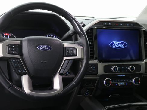 Used 2022 Ford F250 Platinum image 2