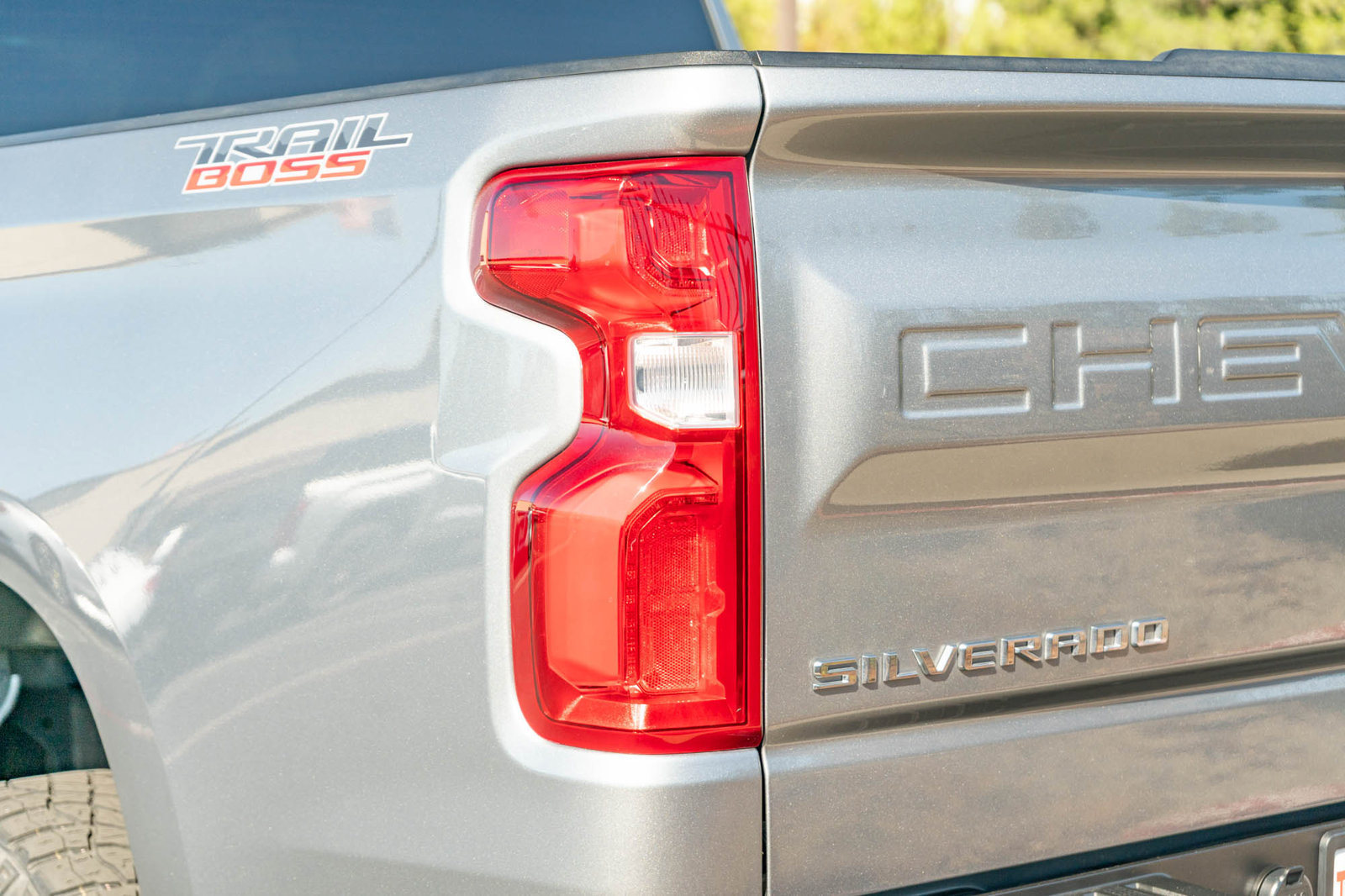 Used 2023 Chevrolet Silverado 1500 LT Trail Boss AWD/4WD image 7