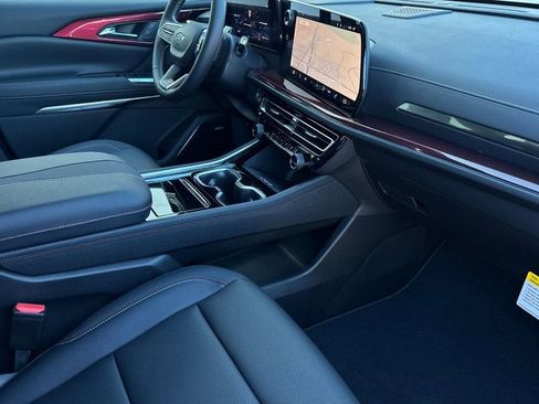 New 2026 Chevrolet Traverse Z71 AWD/4WD image 17
