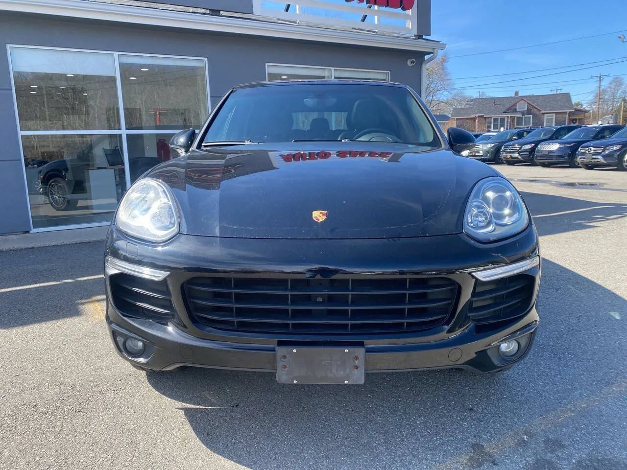 Used 2017 Porsche Cayenne Platinum Edition AWD/4WD image 2