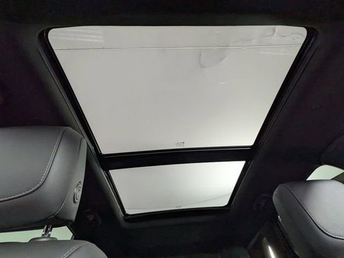 Certified 2023 Cadillac XT5 Premium Luxury w/ LPO, Floor Liner Package FWD image 7