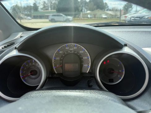 Used 2011 Honda Fit LX image 16