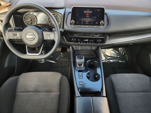 Used 2023 Nissan Rogue SV image 25