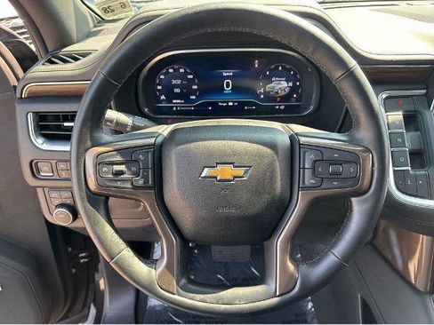 Used 2023 Chevrolet Tahoe High Country w/ Premium Package 2 AWD/4WD image 19