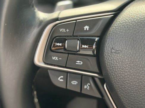 Used 2019 Honda Accord Touring image 28