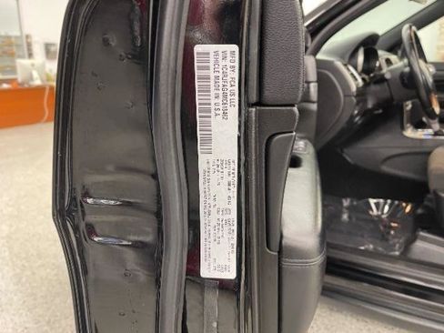 Used 2021 Jeep Grand Cherokee Laredo AWD/4WD image 40