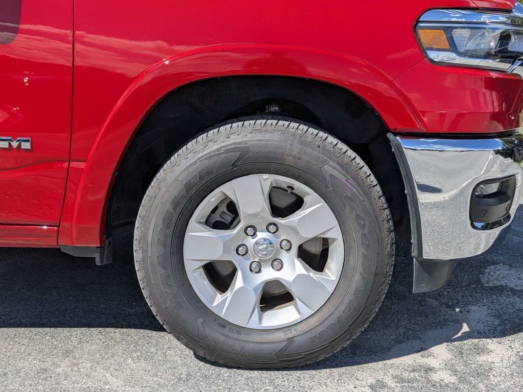 Used 2025 RAM 1500 Big Horn AWD/4WD image 11
