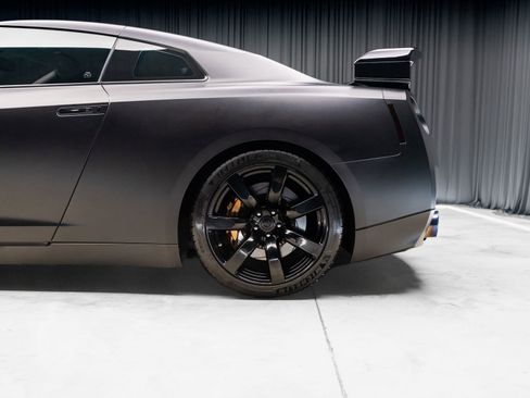 Used 2009 Nissan GT-R Premium AWD/4WD image 41