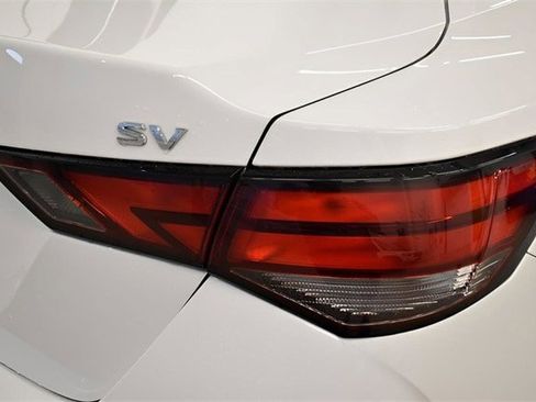 Used 2024 Nissan Sentra SV image 23