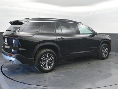 Certified 2026 Chevrolet Traverse LT FWD image 9
