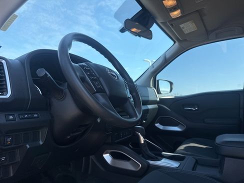Certified 2022 Nissan Frontier SV w/ Technology Package image 27