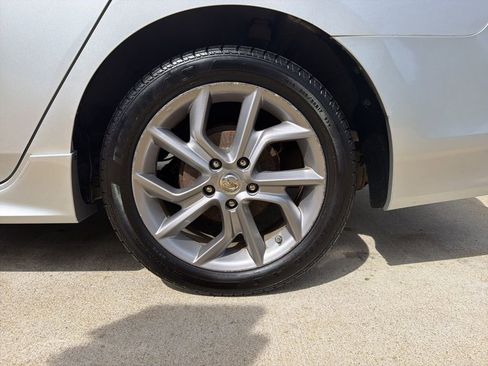 Used 2013 Nissan Sentra SR FWD image 8