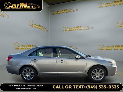 Used 2008 Lincoln MKZ image 4