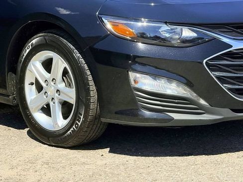 Used 2023 Chevrolet Malibu LT w/ Driver Confidence Package FWD image 9