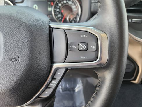 Used 2024 RAM 3500 Laramie AWD/4WD image 26