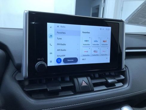 Certified 2025 Toyota RAV4 LE image 28