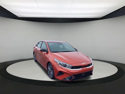 Used 2024 Kia Forte GT-Line w/ GT-Line Premium Package image 2