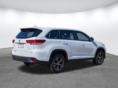 Used 2019 Toyota Highlander Plus image 4