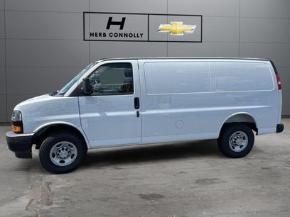 New 2025 Chevrolet Express 2500 w/ Communications Package