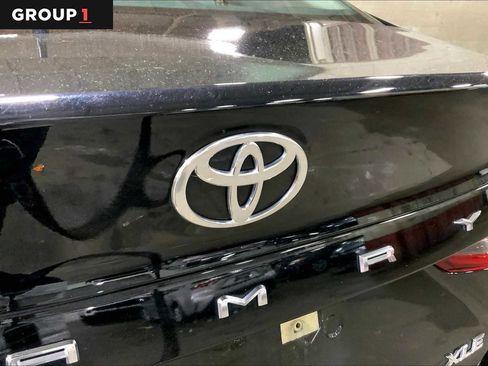 Used 2025 Toyota Camry XLE AWD/4WD image 31