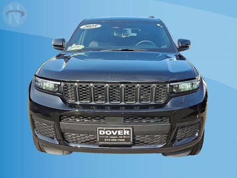 Certified 2025 Jeep Grand Cherokee L Altitude AWD/4WD image 21