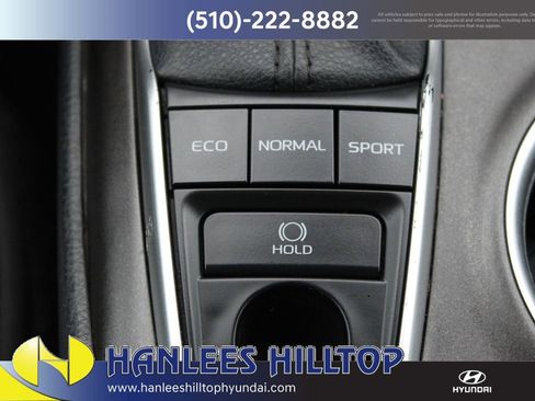 Used 2021 Toyota Camry XLE w/ Carpet Mat Package (TMS) image 22