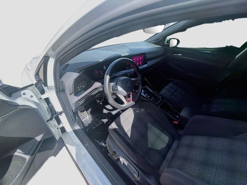 Certified 2023 Volkswagen GTI SE FWD image 9