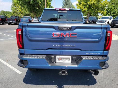 New 2026 GMC Sierra 2500 Denali w/ Denali Reserve Package image 9