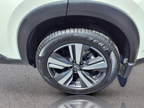 Used 2022 Nissan Rogue Platinum w/ Head-Up Display Package FWD image 36