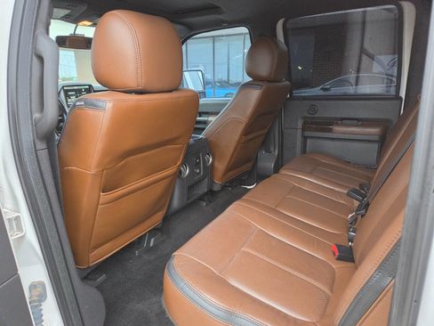 Used 2016 Ford F250 Platinum w/ FX4 Off-Road Package image 24