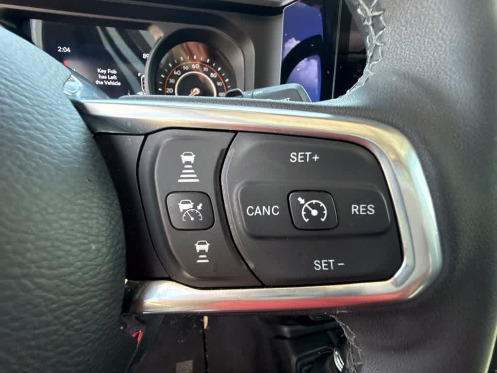 Used 2025 Jeep Wrangler Unlimited Sahara AWD/4WD image 22