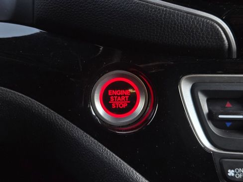 Used 2025 Honda Ridgeline Black Edition image 25