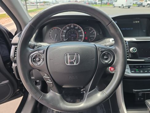 Used 2015 Honda Accord EX-L image 17