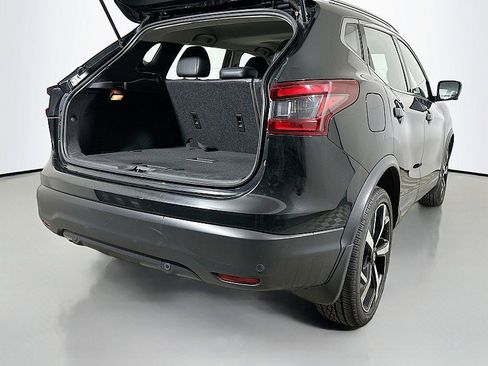 Used 2020 Nissan Rogue Sport SL w/ Premium Package FWD image 28