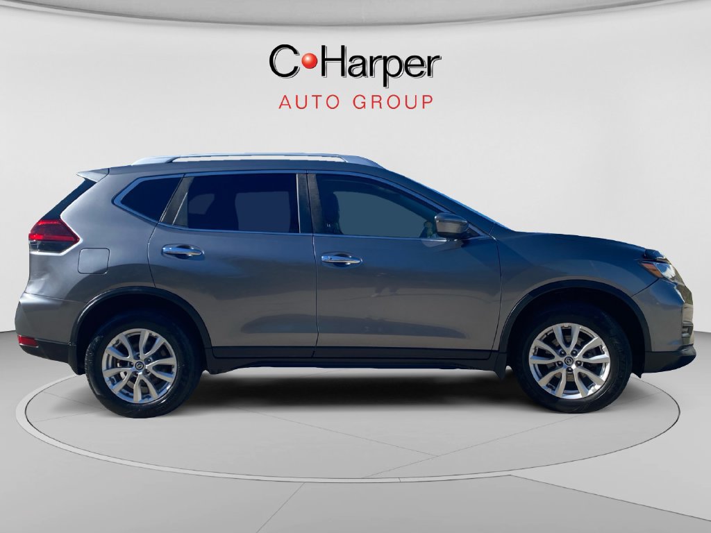 Used 2018 Nissan Rogue SV AWD/4WD image 2