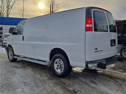 Used 2024 GMC Savana 2500 w/ Driver Convenience Package image 6