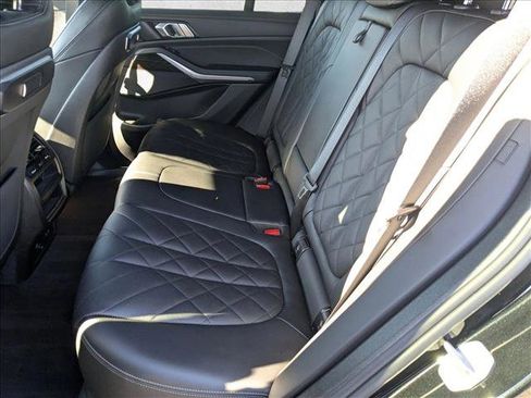 Used 2025 BMW X5 xDrive50e w/ Parking Assistance Package image 19