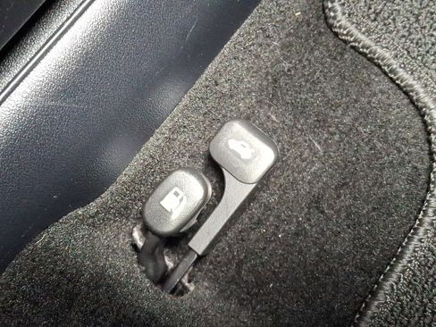 Used 2025 Kia K4 EX image 25