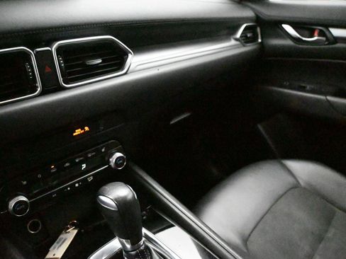 Used 2021 MAZDA CX-5 Touring image 4