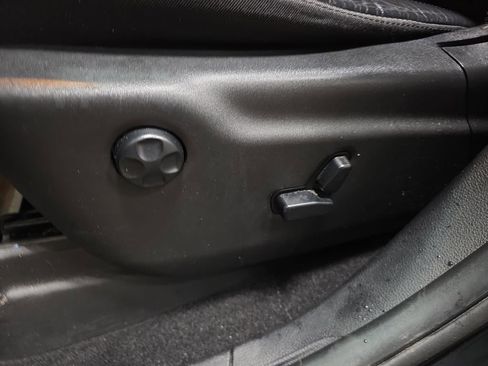 Used 2020 Jeep Grand Cherokee Limited X image 31