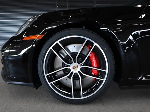 New 2026 Porsche 911 Carrera 4S image 12