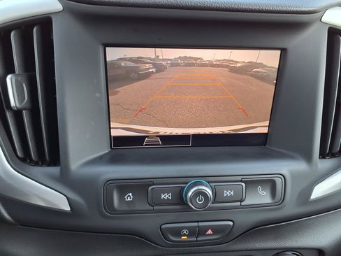 Used 2023 GMC Terrain SLE FWD image 8