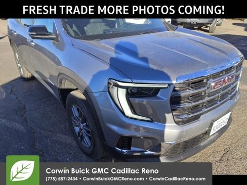 Used 2025 GMC Acadia Elevation image 2