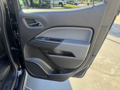 Used 2015 Chevrolet Colorado Z71 image 14