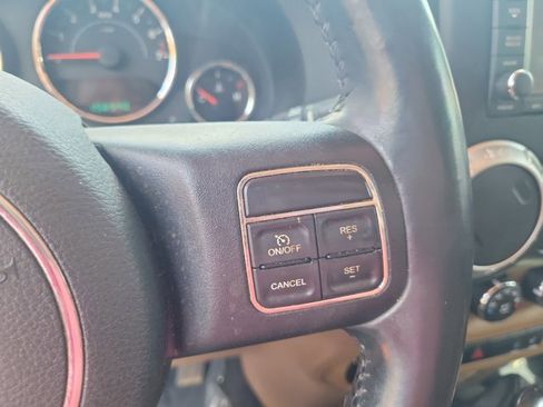 Used 2013 Jeep Wrangler Unlimited Sahara w/ Connectivity Group image 17