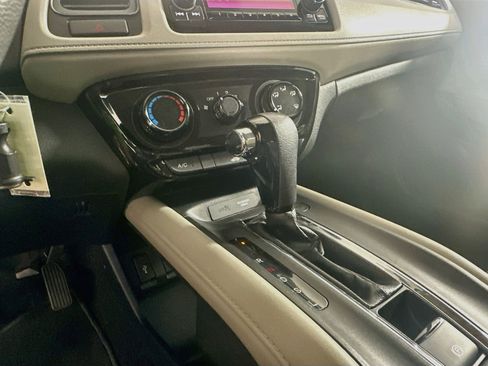 Used 2018 Honda HR-V LX image 23