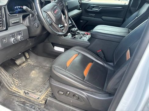 Used 2024 GMC Sierra 1500 AT4 w/ Technology Package AWD/4WD image 27