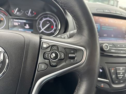 Used 2015 Buick Regal Premium w/ Experience Buick Package image 22